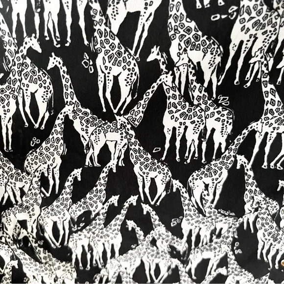 Charter Club Top Women's XL Black & White Giraffe Print Button Down Safari - Picture 5 of 8